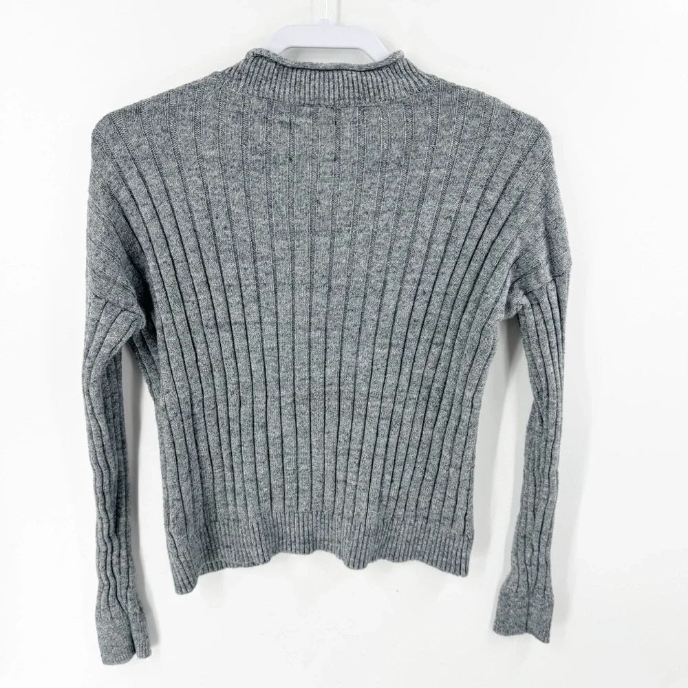 ✅ ABERCROMBIE & FITCH Gray Ribbed Cable Knit Sweater Mock Neck‎ SIZE X-SMALL